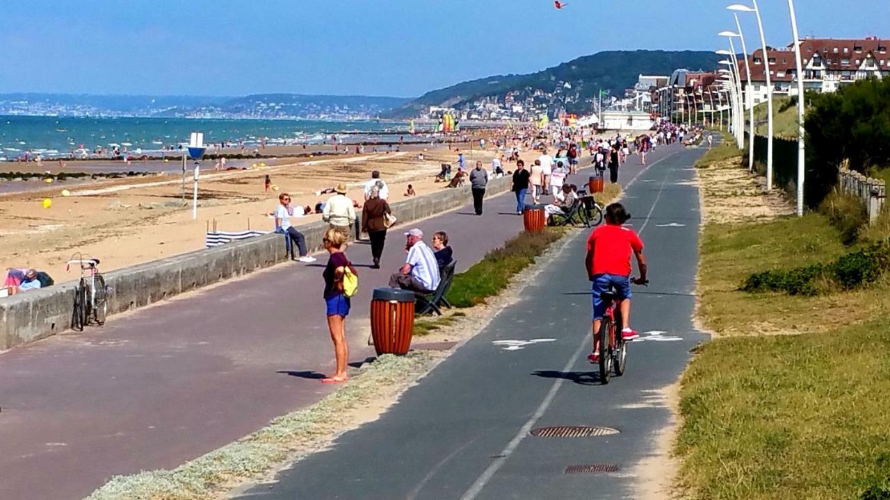 Magnifique vue Mer et Forêt Cabourg Exterior foto